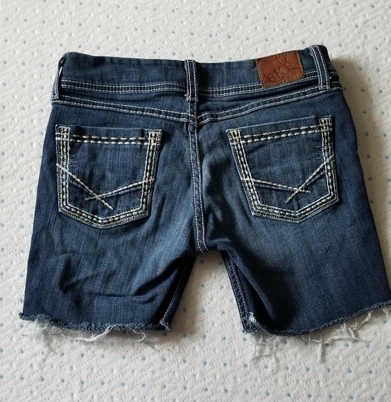 Jean shorts. Size 26R - Picture 3 of 5